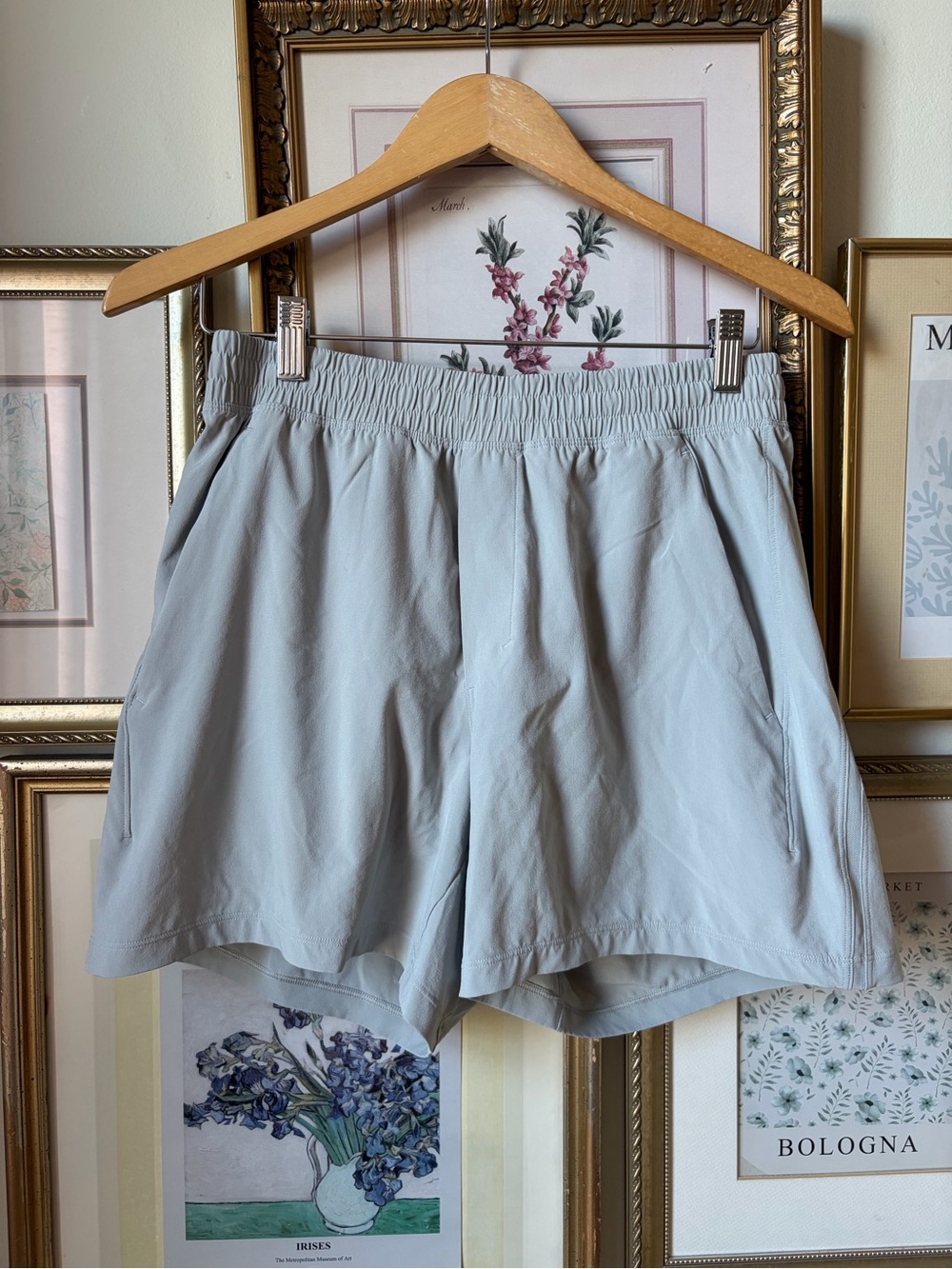 Lululemon Pace Breaker Shorts 5” Medium